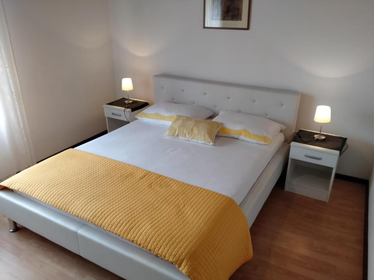 Apartman Avsec Krk Town Eksteriør billede