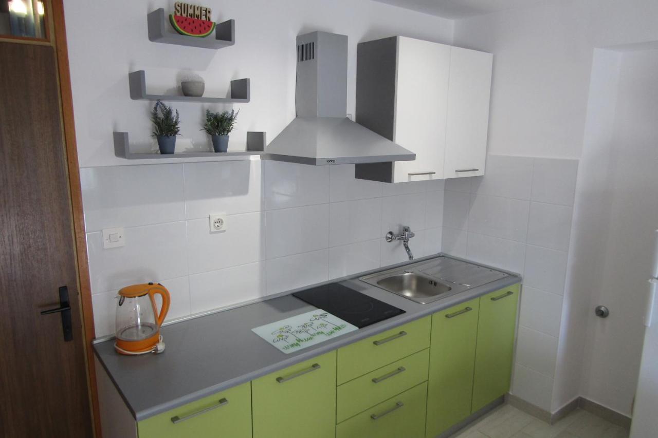 Apartman Avsec Krk Town Eksteriør billede